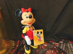 minnie mouse side